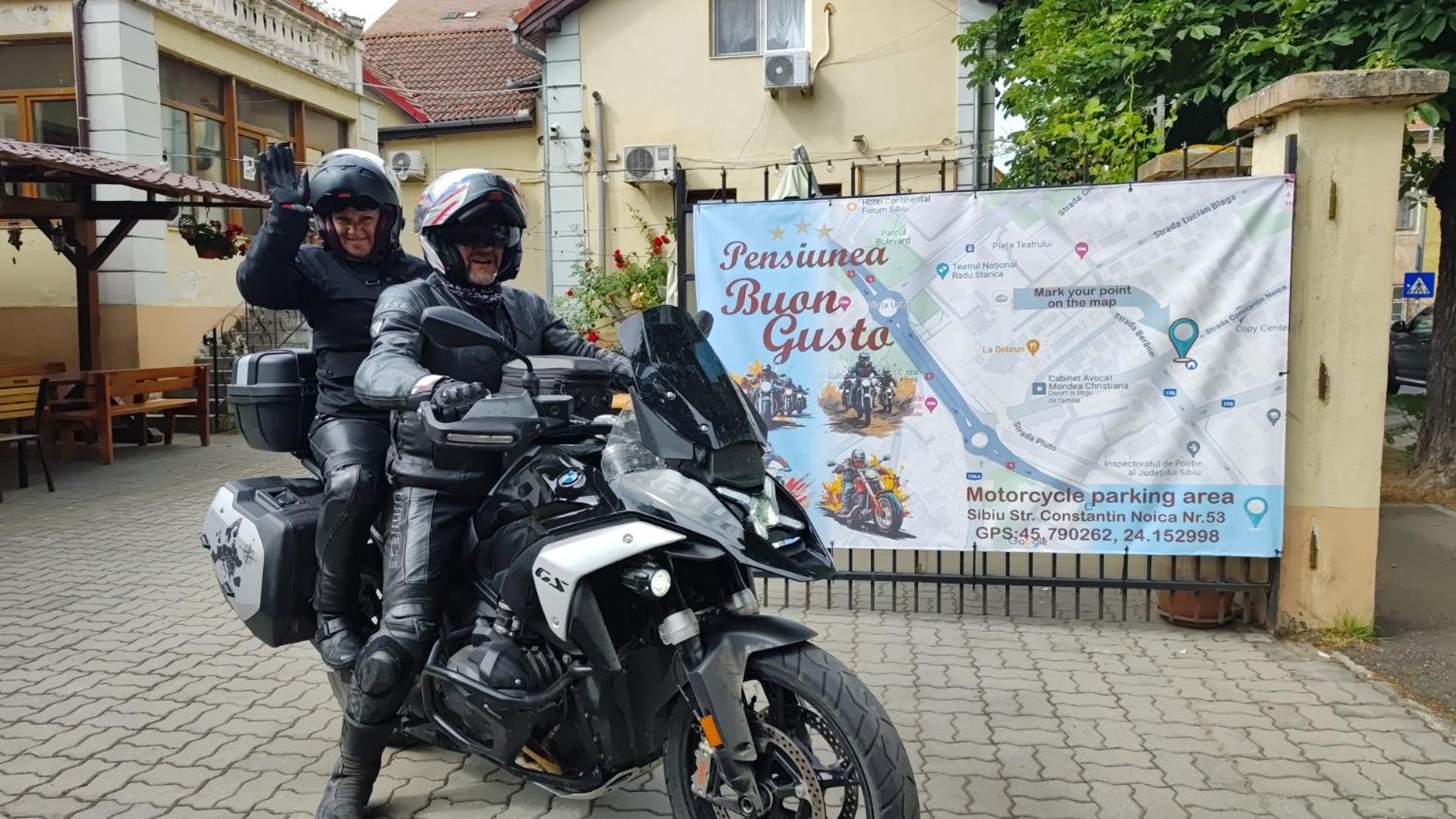 מלון Pensiunea Buon Gusto Sibiu-Motorcyle Friendly,City Center מראה חיצוני תמונה